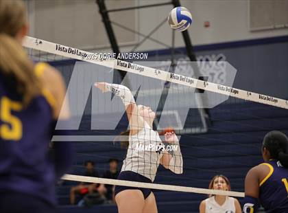 Thumbnail 2 in Oak Ridge @ Vista del Lago photogallery.