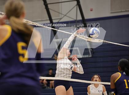 Thumbnail 3 in Oak Ridge @ Vista del Lago photogallery.