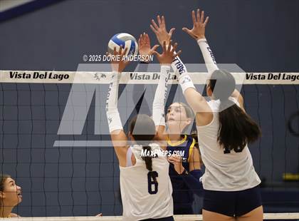 Thumbnail 2 in Oak Ridge @ Vista del Lago photogallery.