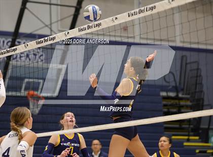 Thumbnail 3 in Oak Ridge @ Vista del Lago photogallery.