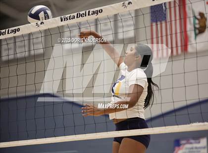 Thumbnail 3 in Oak Ridge @ Vista del Lago photogallery.