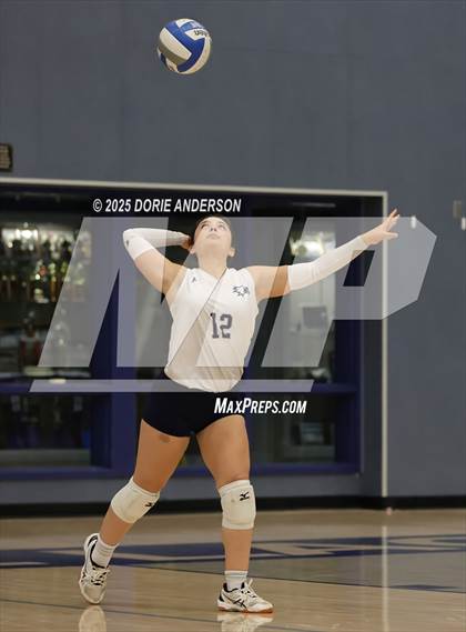 Thumbnail 2 in Oak Ridge @ Vista del Lago photogallery.