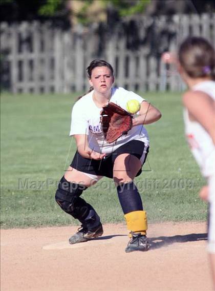 Thumbnail 2 in Maryvale @ Amherst photogallery.