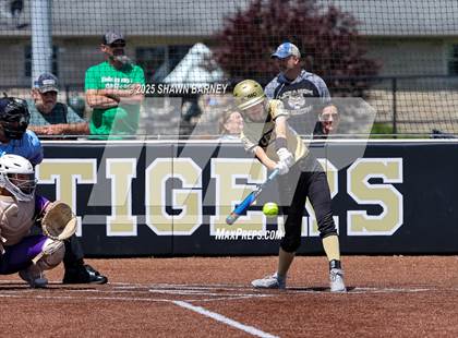 Thumbnail 2 in Lebanon vs. Guerin Catholic IHSAA Class 3A Softball S25 Sectional First Round photogallery.