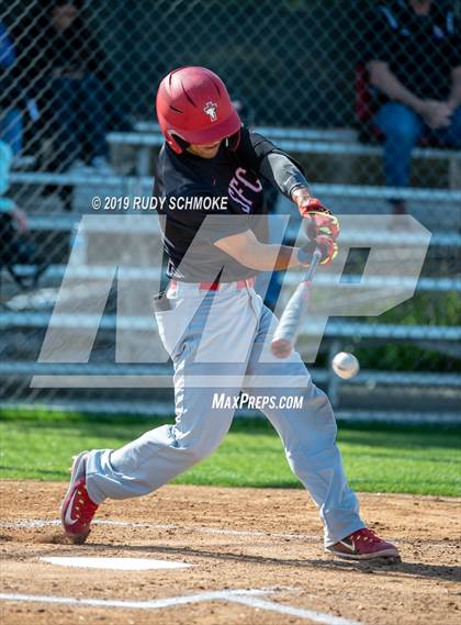 Thumbnail 1 in Santa Fe Christian @ La Costa Canyon (North County Conference Tournament) photogallery.