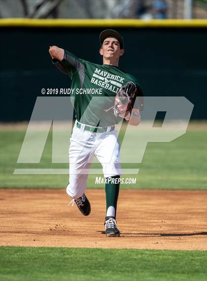 Thumbnail 2 in Santa Fe Christian @ La Costa Canyon (North County Conference Tournament) photogallery.