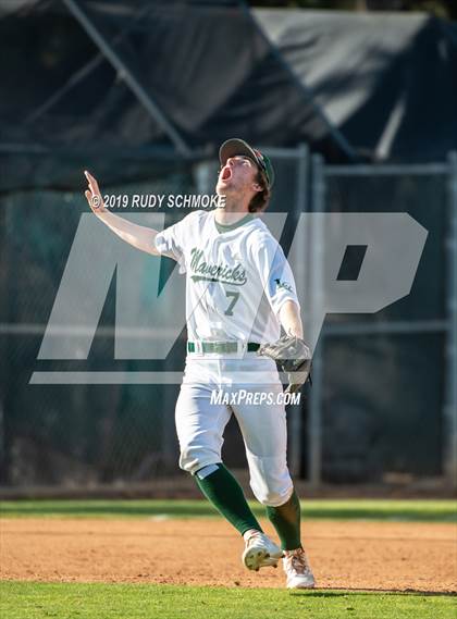 Thumbnail 2 in Santa Fe Christian @ La Costa Canyon (North County Conference Tournament) photogallery.