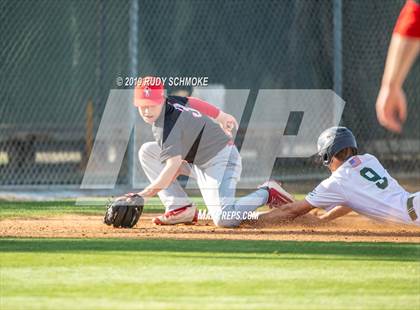 Thumbnail 1 in Santa Fe Christian @ La Costa Canyon (North County Conference Tournament) photogallery.