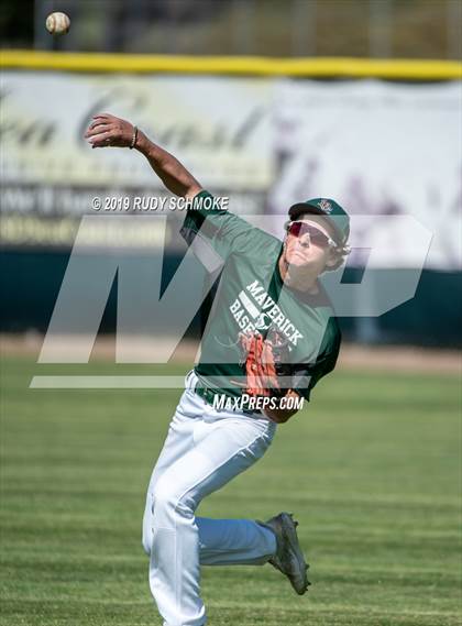 Thumbnail 3 in Santa Fe Christian @ La Costa Canyon (North County Conference Tournament) photogallery.