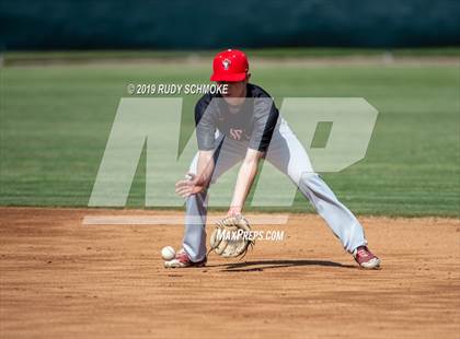 Thumbnail 1 in Santa Fe Christian @ La Costa Canyon (North County Conference Tournament) photogallery.