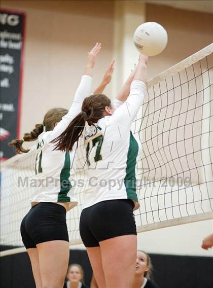 Thumbnail 2 in Mountain Vista vs. Arapahoe (Eaglecrest Invitational) photogallery.