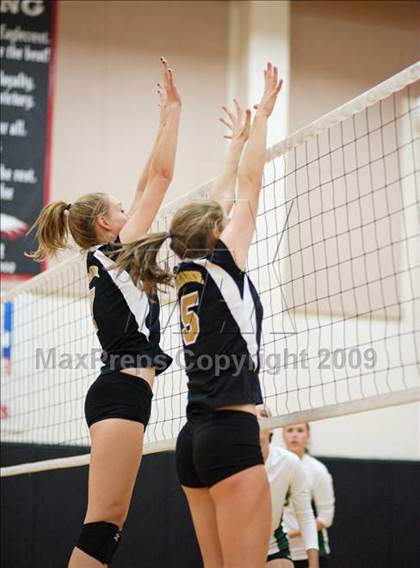 Thumbnail 2 in Mountain Vista vs. Arapahoe (Eaglecrest Invitational) photogallery.