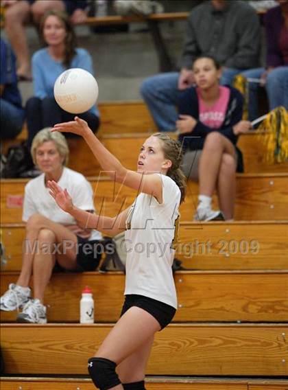 Thumbnail 2 in Mountain Vista vs. Arapahoe (Eaglecrest Invitational) photogallery.
