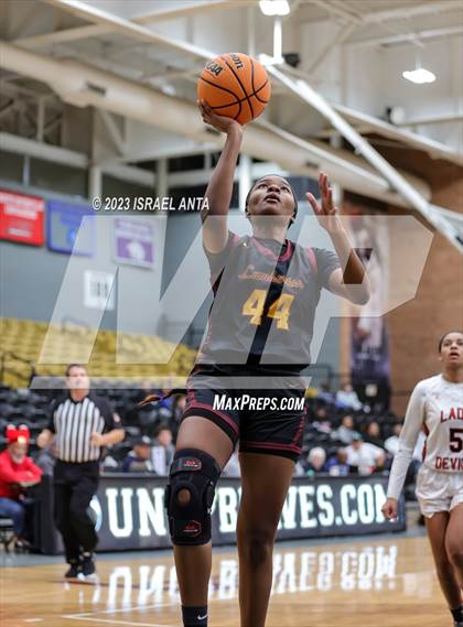 Thumbnail 3 in Lumberton vs. Red Springs (2023 Robeson County Shootout) photogallery.