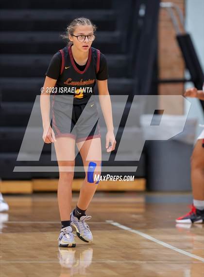 Thumbnail 2 in Lumberton vs. Red Springs (2023 Robeson County Shootout) photogallery.