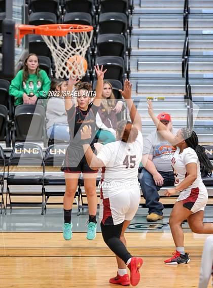 Thumbnail 2 in Lumberton vs. Red Springs (2023 Robeson County Shootout) photogallery.