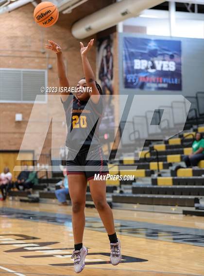 Thumbnail 3 in Lumberton vs. Red Springs (2023 Robeson County Shootout) photogallery.