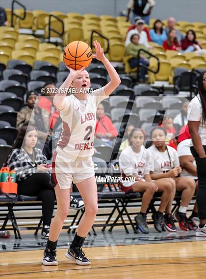 Thumbnail 2 in Lumberton vs. Red Springs (2023 Robeson County Shootout) photogallery.