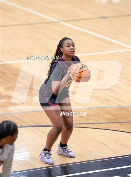 Thumbnail 1 in Lumberton vs. Red Springs (2023 Robeson County Shootout) photogallery.
