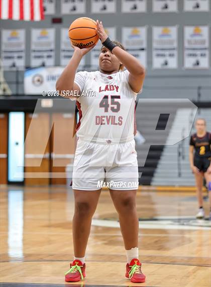 Thumbnail 3 in Lumberton vs. Red Springs (2023 Robeson County Shootout) photogallery.