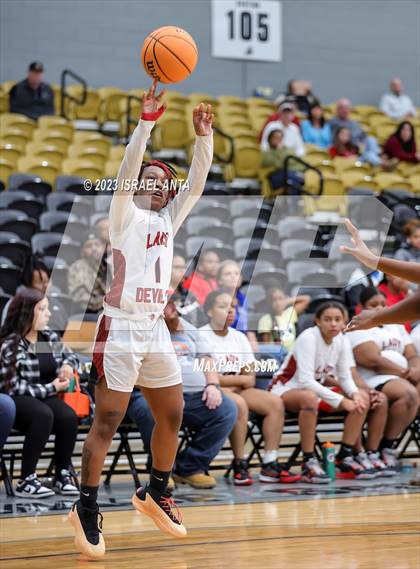 Thumbnail 2 in Lumberton vs. Red Springs (2023 Robeson County Shootout) photogallery.