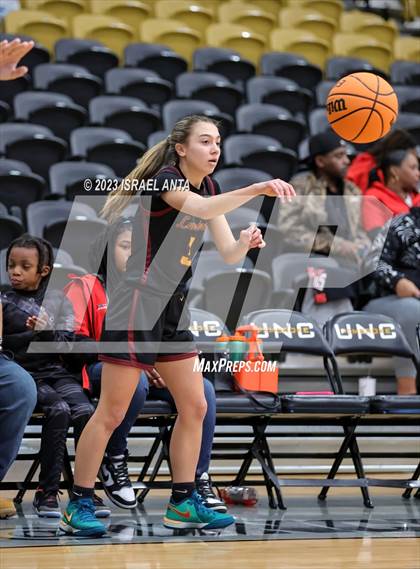 Thumbnail 3 in Lumberton vs. Red Springs (2023 Robeson County Shootout) photogallery.