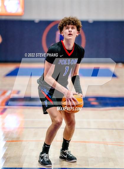 Thumbnail 3 in Folsom vs. Grant (Fortune Showcase) photogallery.