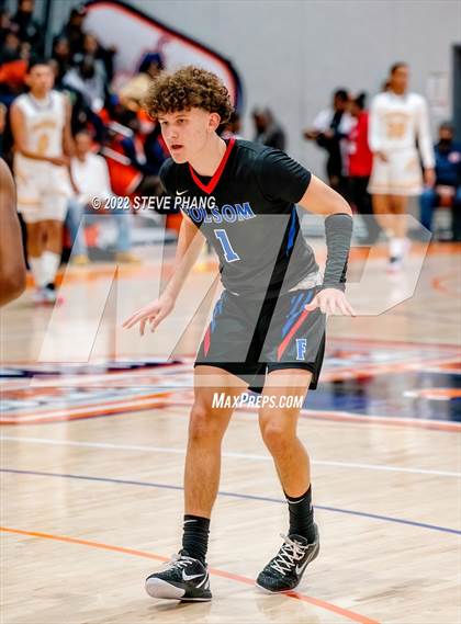Thumbnail 1 in Folsom vs. Grant (Fortune Showcase) photogallery.