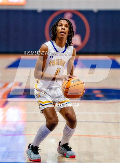 Thumbnail 3 in Folsom vs. Grant (Fortune Showcase) photogallery.