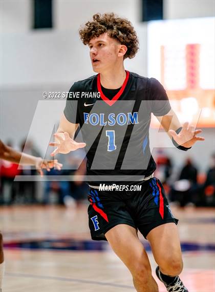 Thumbnail 3 in Folsom vs. Grant (Fortune Showcase) photogallery.