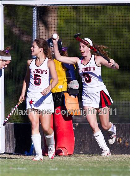Thumbnail 3 in St. John's vs Casady (Southwest Prep D1 State Playoffs) photogallery.