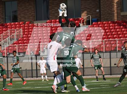 Thumbnail 2 in Harvard-Westlake vs. De La Salle (SoCal Soccer Showcase) photogallery.