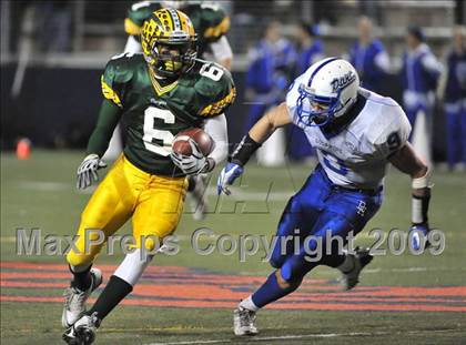 Thumbnail 1 in Dana Hills vs. Edison (CIF SS Playoffs) photogallery.
