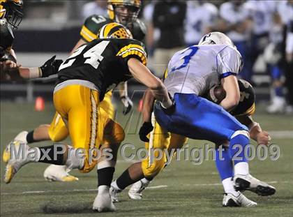 Thumbnail 2 in Dana Hills vs. Edison (CIF SS Playoffs) photogallery.