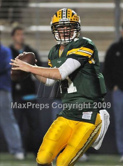 Thumbnail 3 in Dana Hills vs. Edison (CIF SS Playoffs) photogallery.
