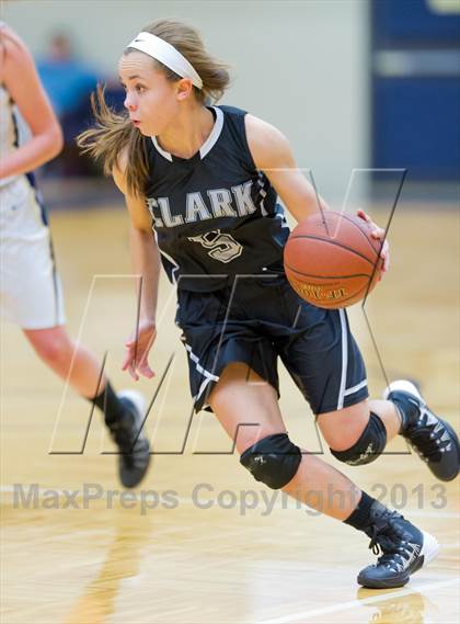 Thumbnail 3 in Clark vs. O'Connor photogallery.