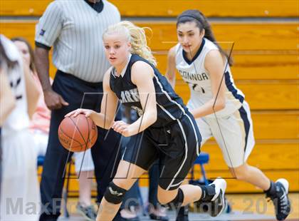 Thumbnail 3 in Clark vs. O'Connor photogallery.