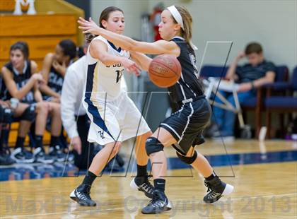 Thumbnail 3 in Clark vs. O'Connor photogallery.