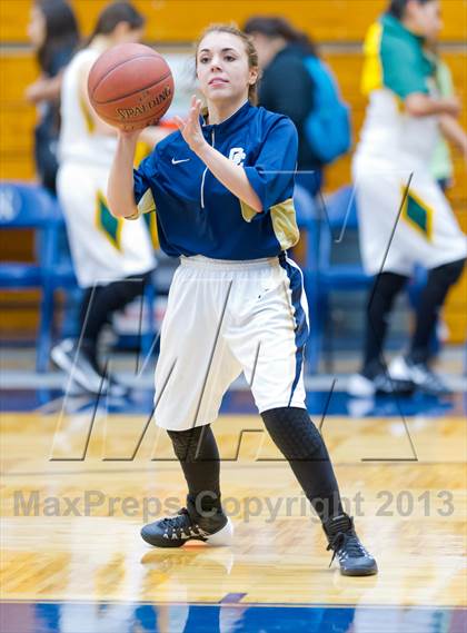 Thumbnail 3 in Clark vs. O'Connor photogallery.
