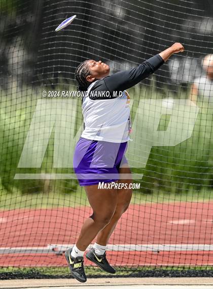 Thumbnail 2 in IHSAA Finals (Discus)  photogallery.