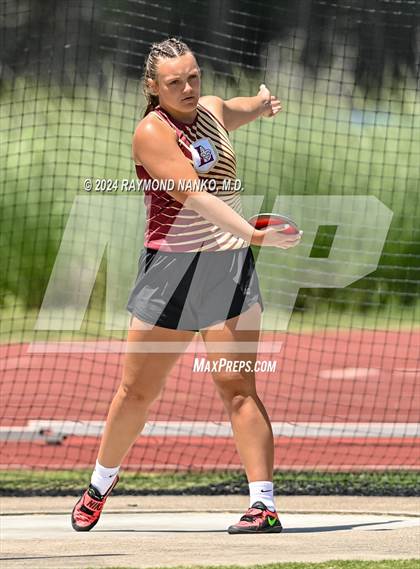 Thumbnail 1 in IHSAA Finals (Discus)  photogallery.