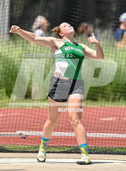 Thumbnail 3 in IHSAA Finals (Discus)  photogallery.