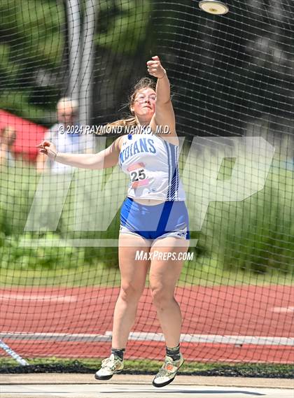 Thumbnail 2 in IHSAA Finals (Discus)  photogallery.