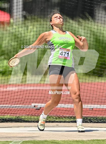 Thumbnail 3 in IHSAA Finals (Discus)  photogallery.