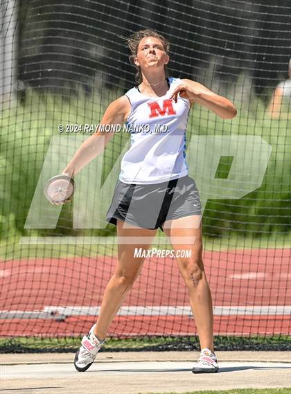 Thumbnail 2 in IHSAA Finals (Discus)  photogallery.