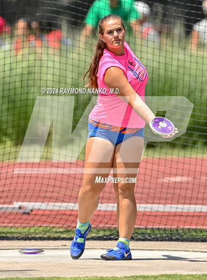 Thumbnail 2 in IHSAA Finals (Discus)  photogallery.