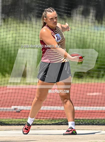 Thumbnail 3 in IHSAA Finals (Discus)  photogallery.