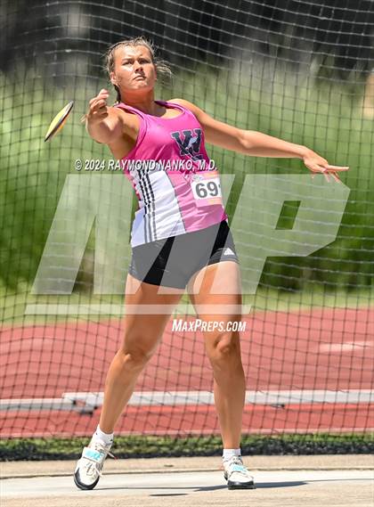 Thumbnail 3 in IHSAA Finals (Discus)  photogallery.