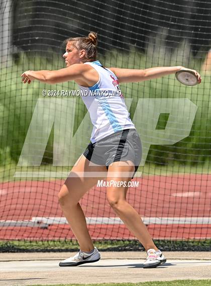 Thumbnail 1 in IHSAA Finals (Discus)  photogallery.