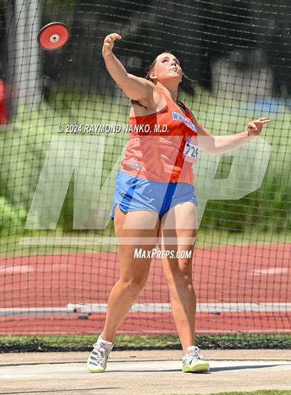 Thumbnail 3 in IHSAA Finals (Discus)  photogallery.
